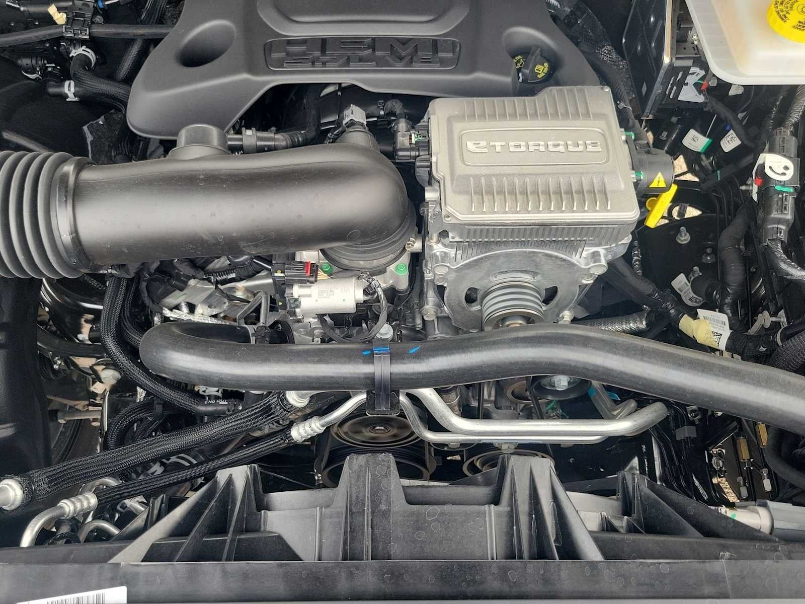 2026 RAM 1500 RAM 1500 LONE STAR CREW CAB 4X4 5'7' BOX