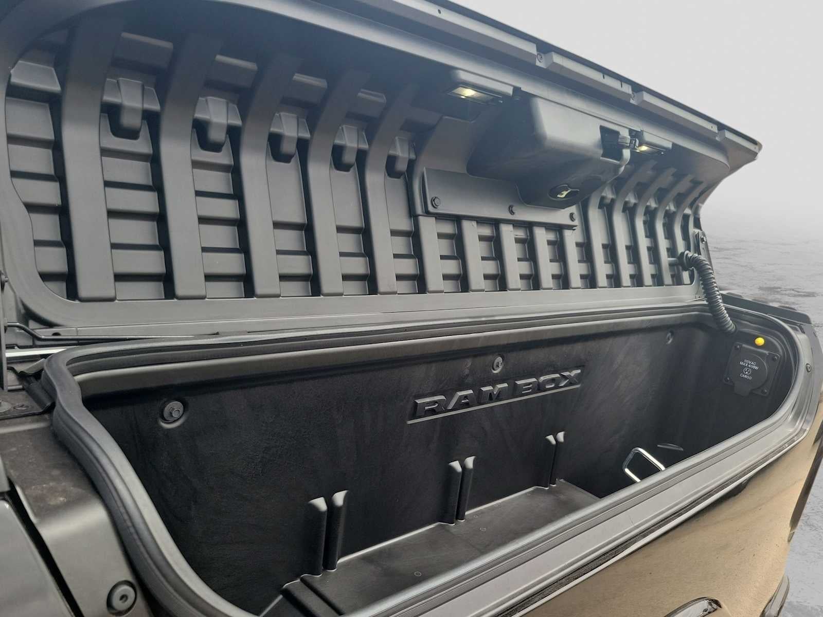 2026 RAM 1500 RAM 1500 LONE STAR CREW CAB 4X4 5'7' BOX