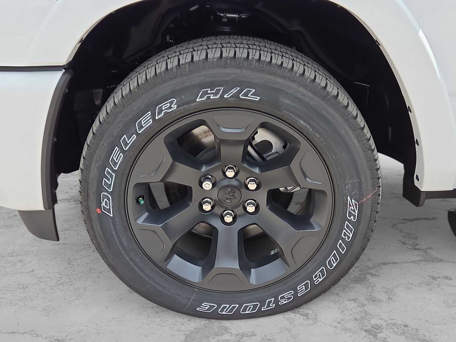2026 RAM 1500 RAM 1500 LONE STAR CREW CAB 4X4 5'7' BOX