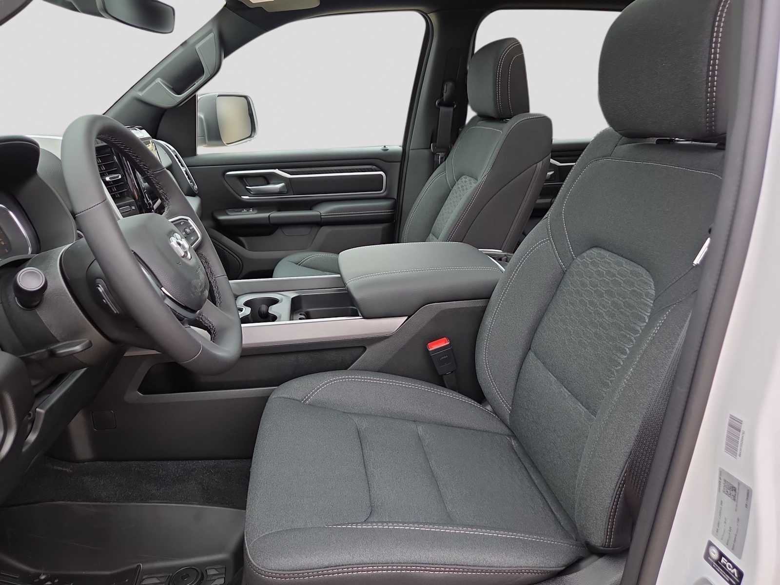 2026 RAM 1500 RAM 1500 LONE STAR CREW CAB 4X4 5'7' BOX