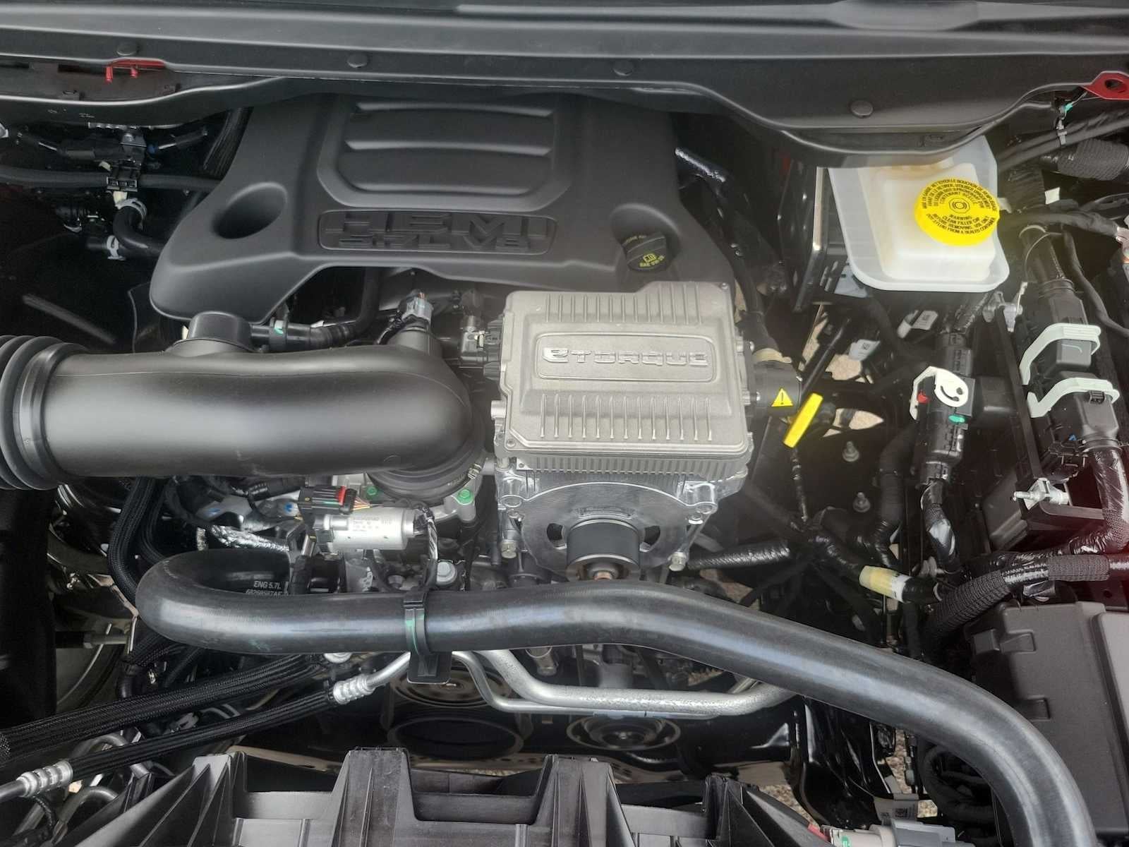 2026 RAM 1500 RAM 1500 LONE STAR CREW CAB 4X4 5'7' BOX