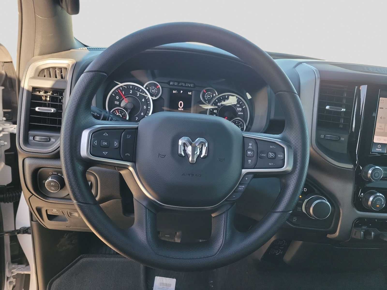 2026 RAM 1500 RAM 1500 EXPRESS CREW CAB 4X4 5'7' BOX