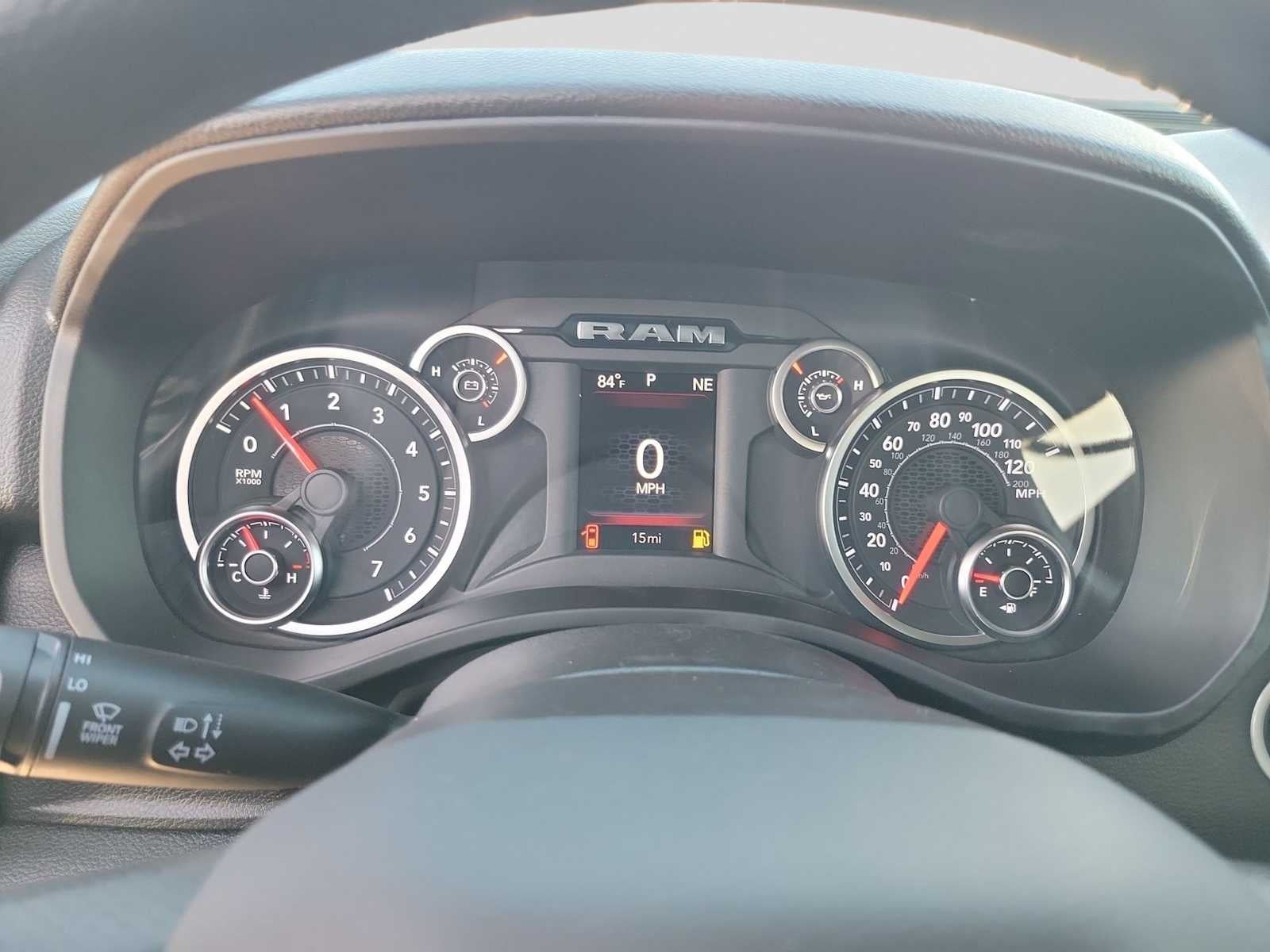 2026 RAM 1500 RAM 1500 EXPRESS CREW CAB 4X4 5'7' BOX