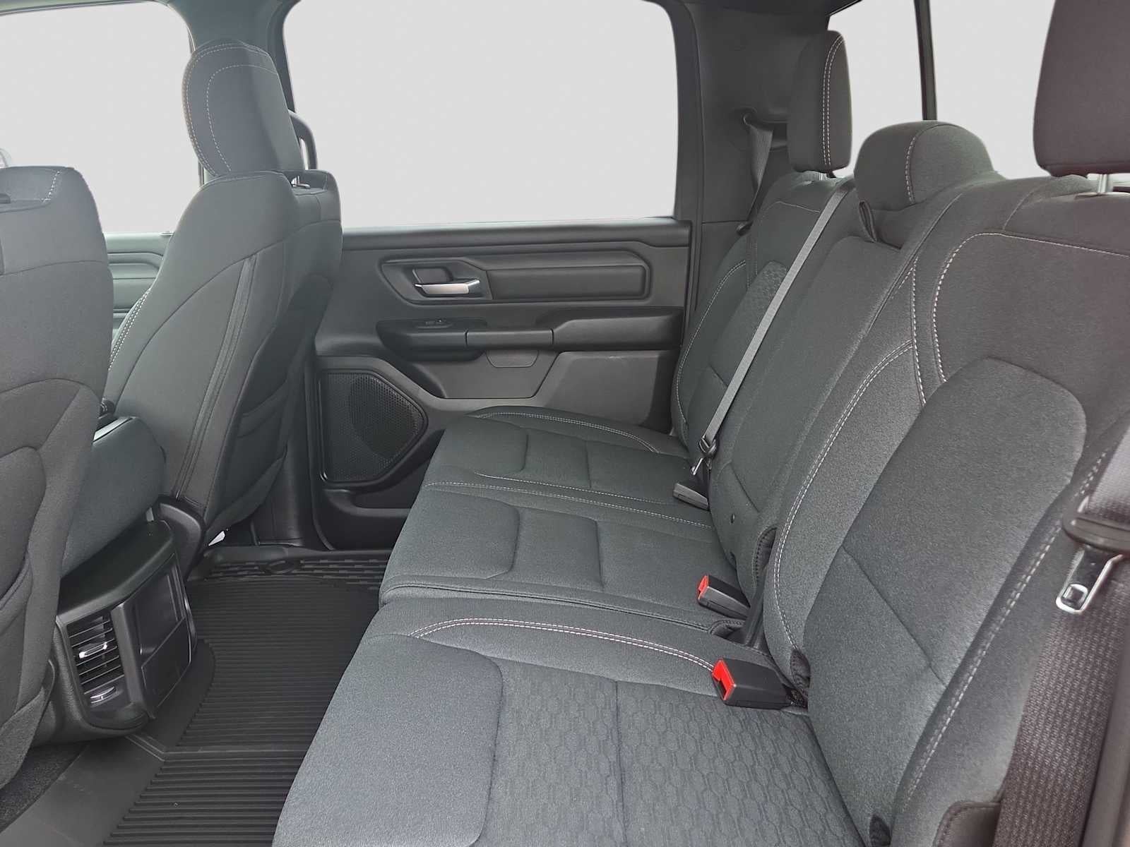 2026 RAM 1500 RAM 1500 WARLOCK CREW CAB 4X4 5'7' BOX