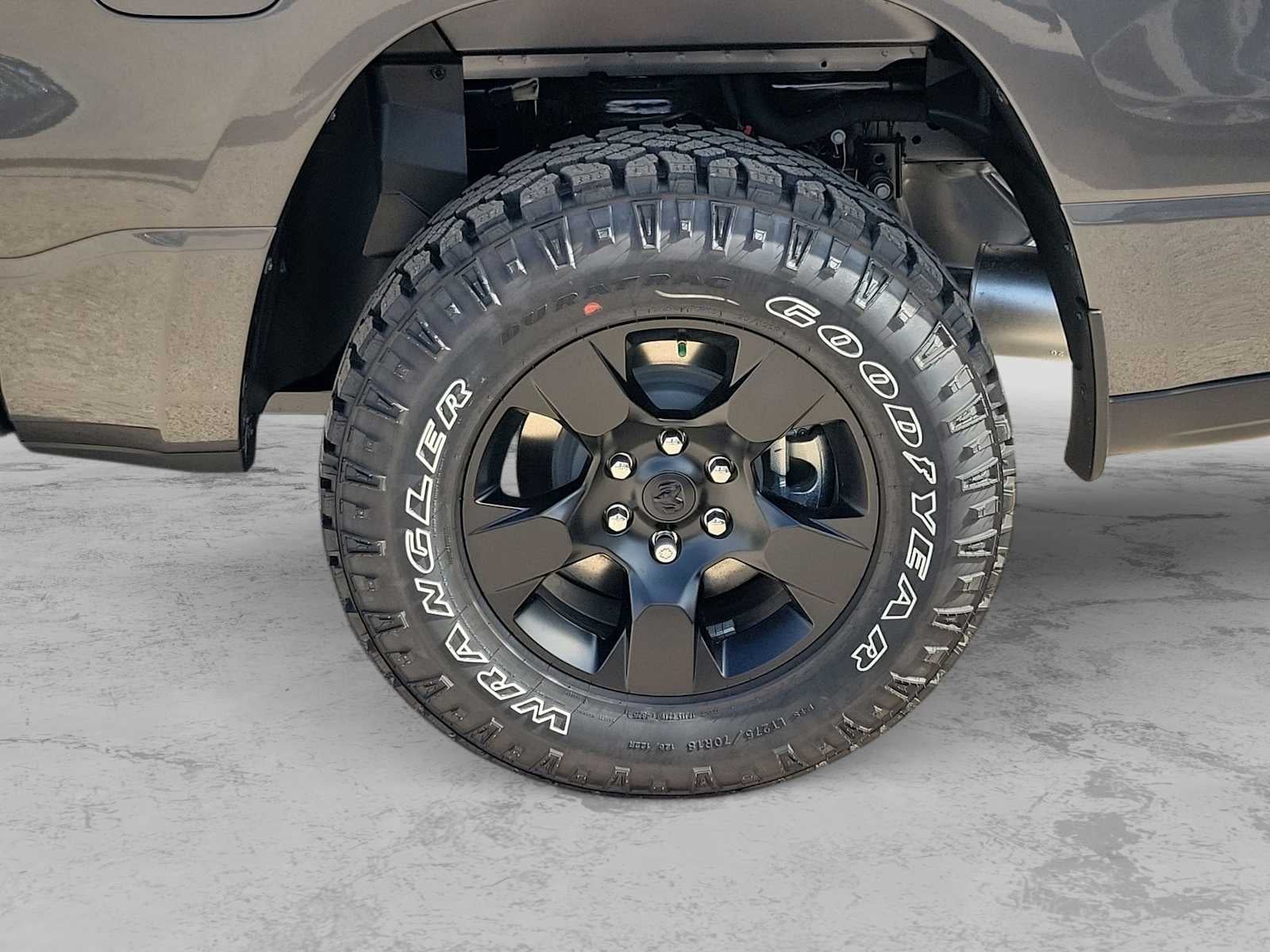 2026 RAM 1500 RAM 1500 WARLOCK CREW CAB 4X4 5'7' BOX