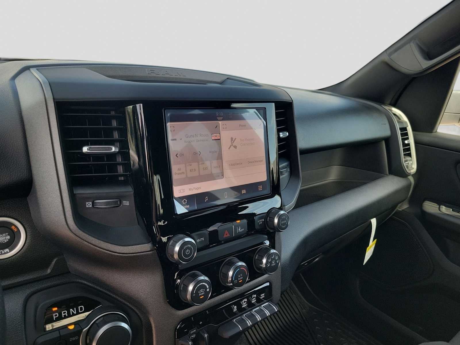 2026 RAM 1500 RAM 1500 WARLOCK CREW CAB 4X4 5'7' BOX