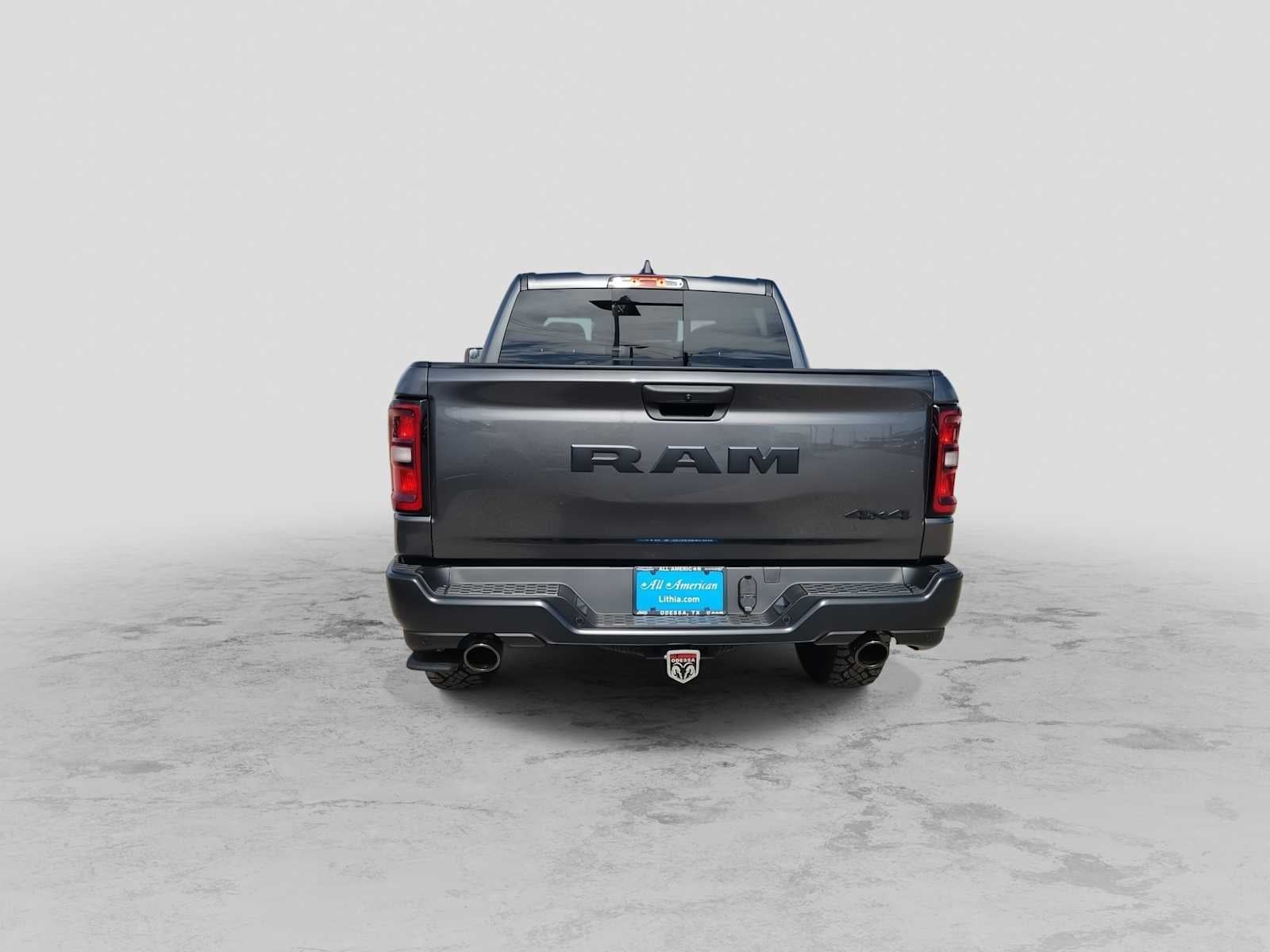 2026 RAM 1500 RAM 1500 WARLOCK CREW CAB 4X4 5'7' BOX
