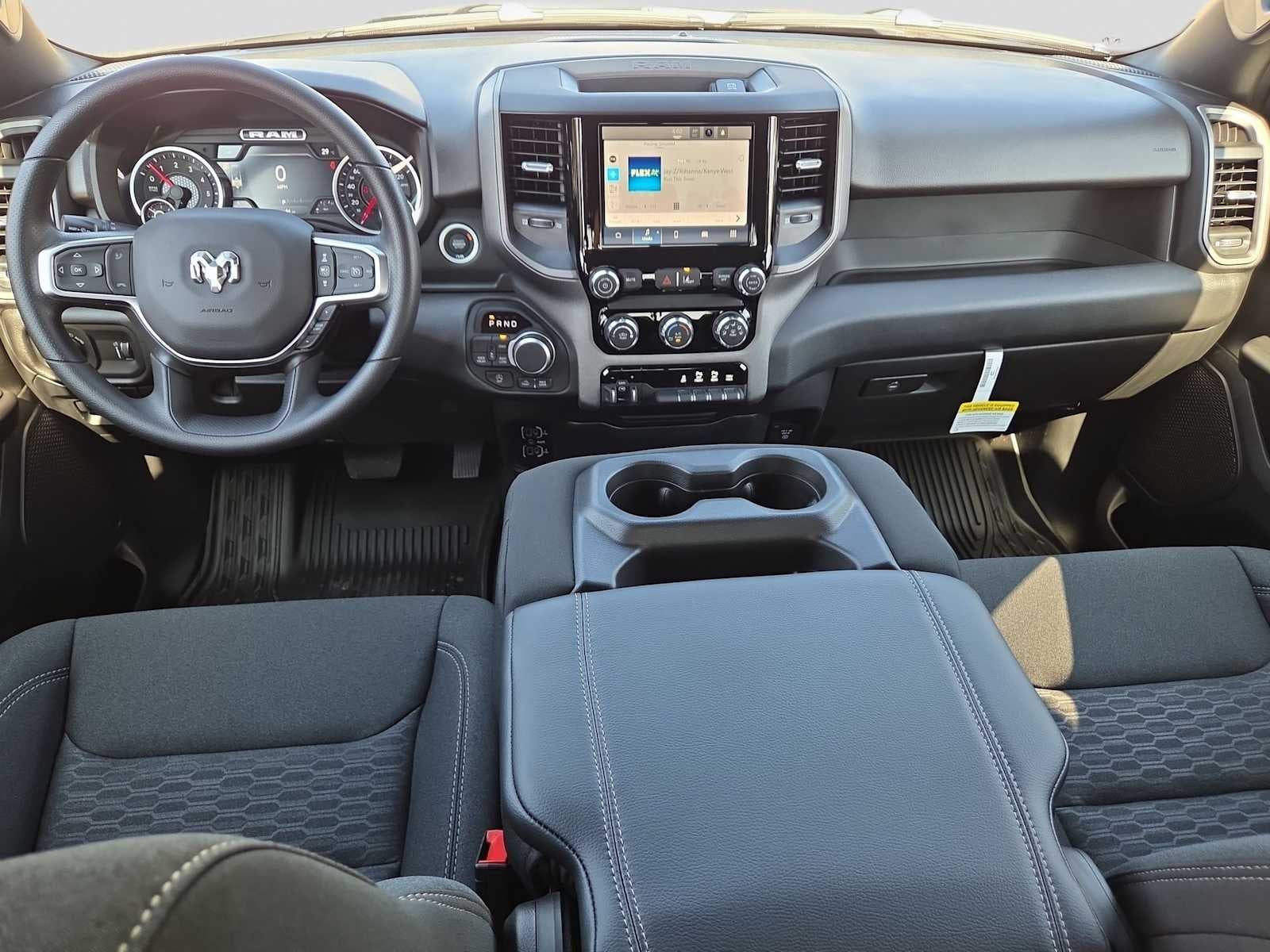 2026 RAM 1500 RAM 1500 WARLOCK CREW CAB 4X4 5'7' BOX