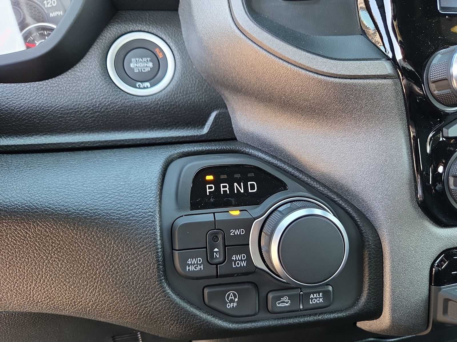 2026 RAM 1500 RAM 1500 WARLOCK CREW CAB 4X4 5'7' BOX