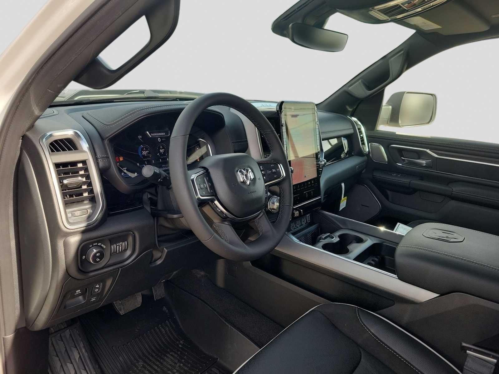 2026 RAM 1500 RAM 1500 LARAMIE CREW CAB 4X4 5'7' BOX