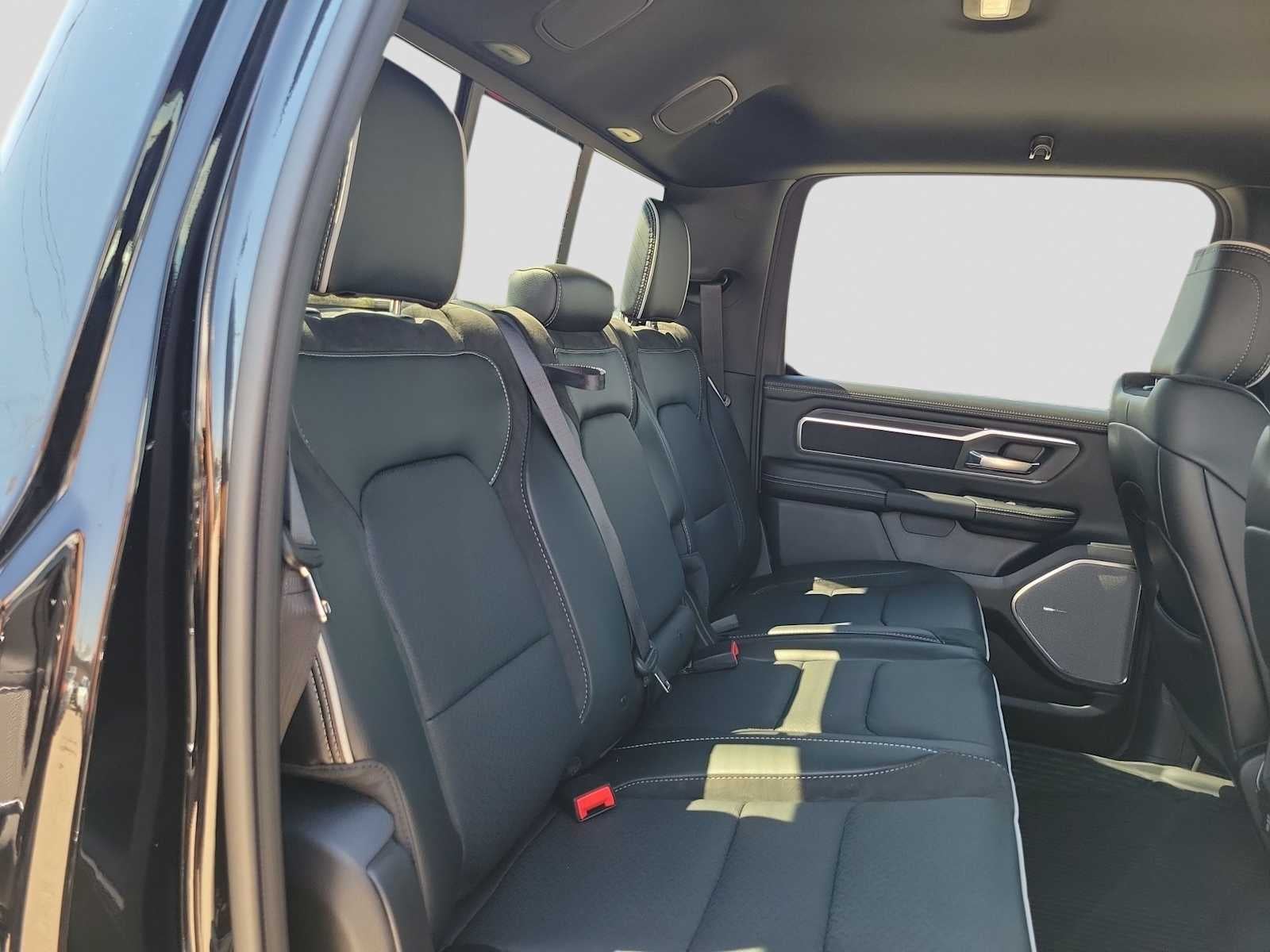 2026 RAM 1500 RAM 1500 LARAMIE CREW CAB 4X4 5'7' BOX