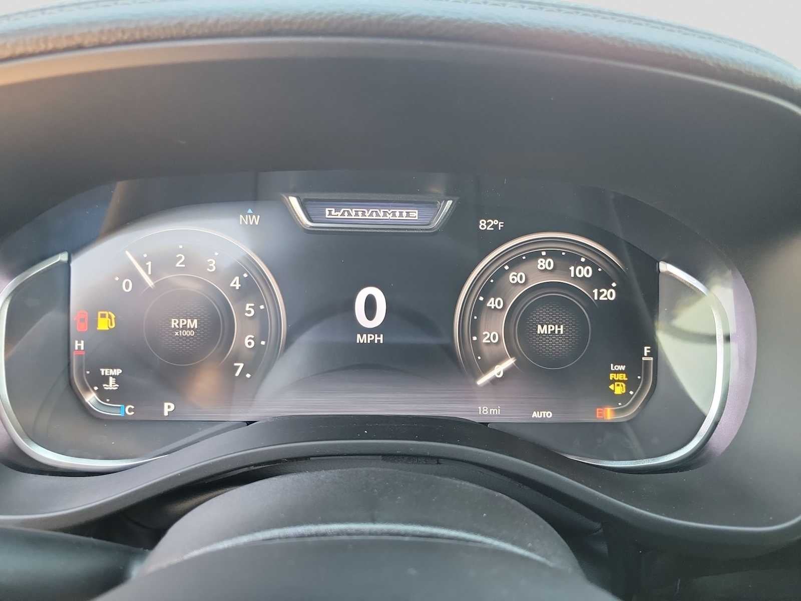 2026 RAM 1500 RAM 1500 LARAMIE CREW CAB 4X4 5'7' BOX