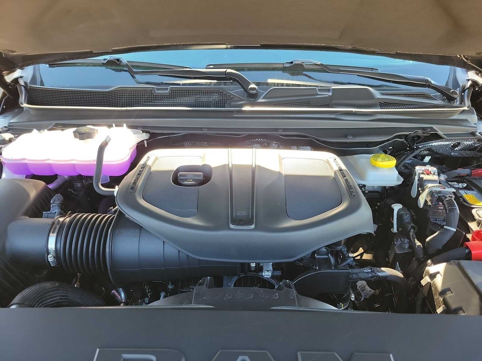 2026 RAM 1500 RAM 1500 LARAMIE CREW CAB 4X4 5'7' BOX