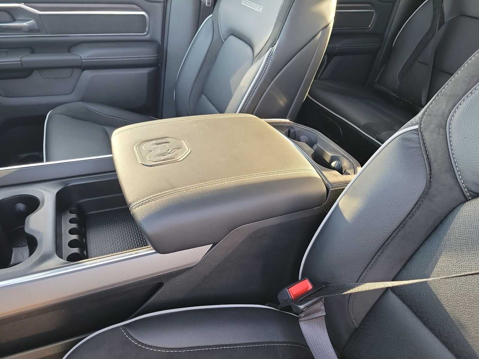 2026 RAM 1500 RAM 1500 LARAMIE CREW CAB 4X4 5'7' BOX