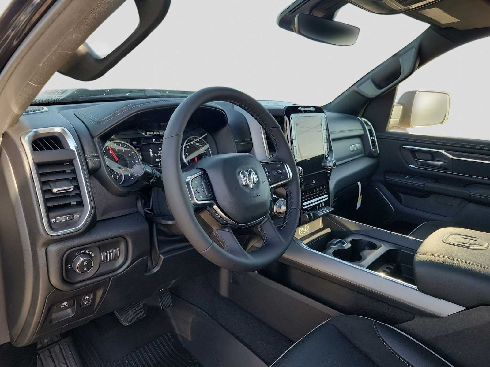 2026 RAM 1500 RAM 1500 LARAMIE CREW CAB 4X4 5'7' BOX