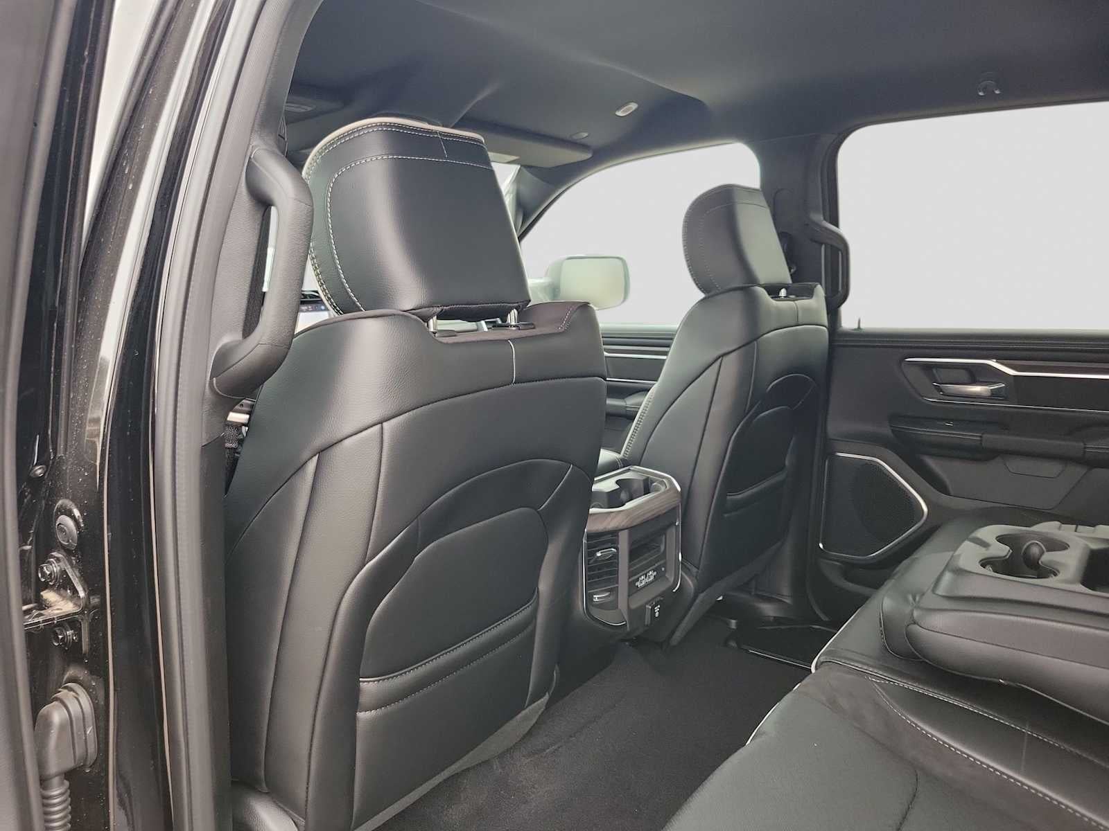 2026 RAM 1500 RAM 1500 LARAMIE CREW CAB 4X4 5'7' BOX