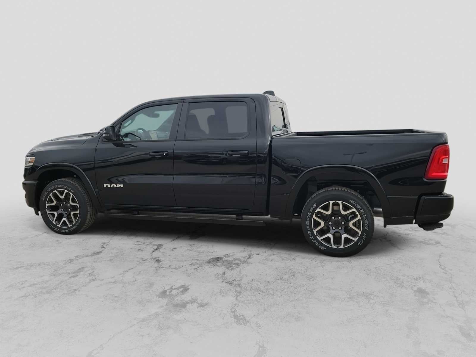 2026 RAM 1500 RAM 1500 LARAMIE CREW CAB 4X4 5'7' BOX