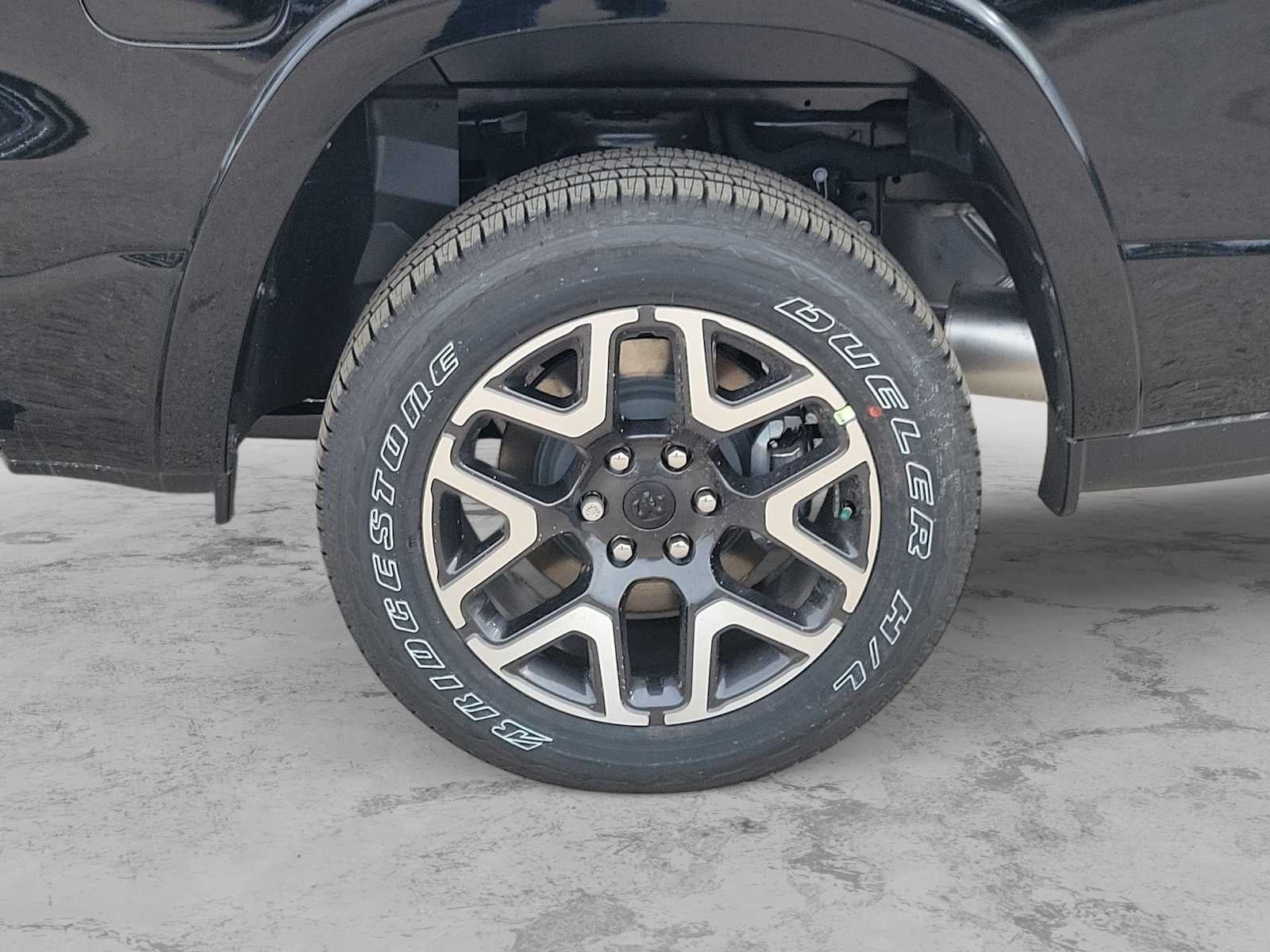 2026 RAM 1500 RAM 1500 LARAMIE CREW CAB 4X4 5'7' BOX