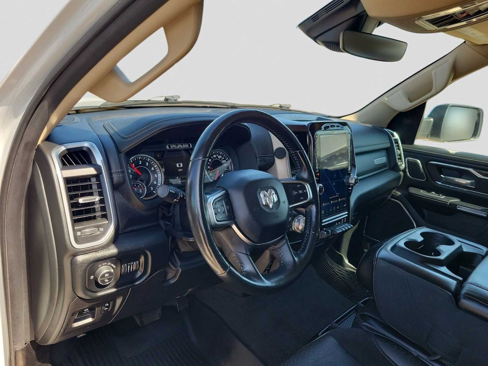 2021 RAM 1500 Laramie Crew Cab 4x4 5'7' Box