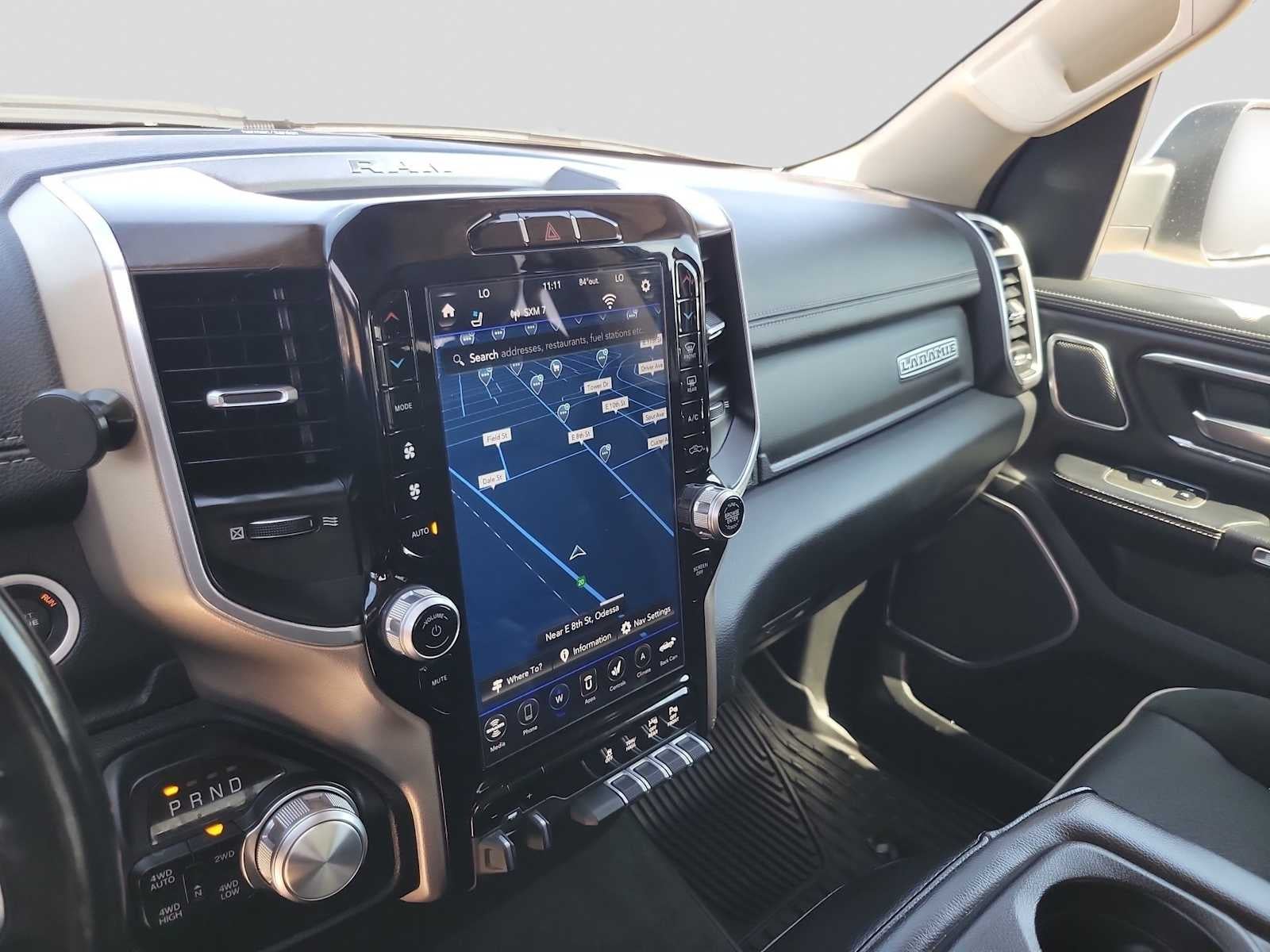 2021 RAM 1500 Laramie Crew Cab 4x4 5'7' Box