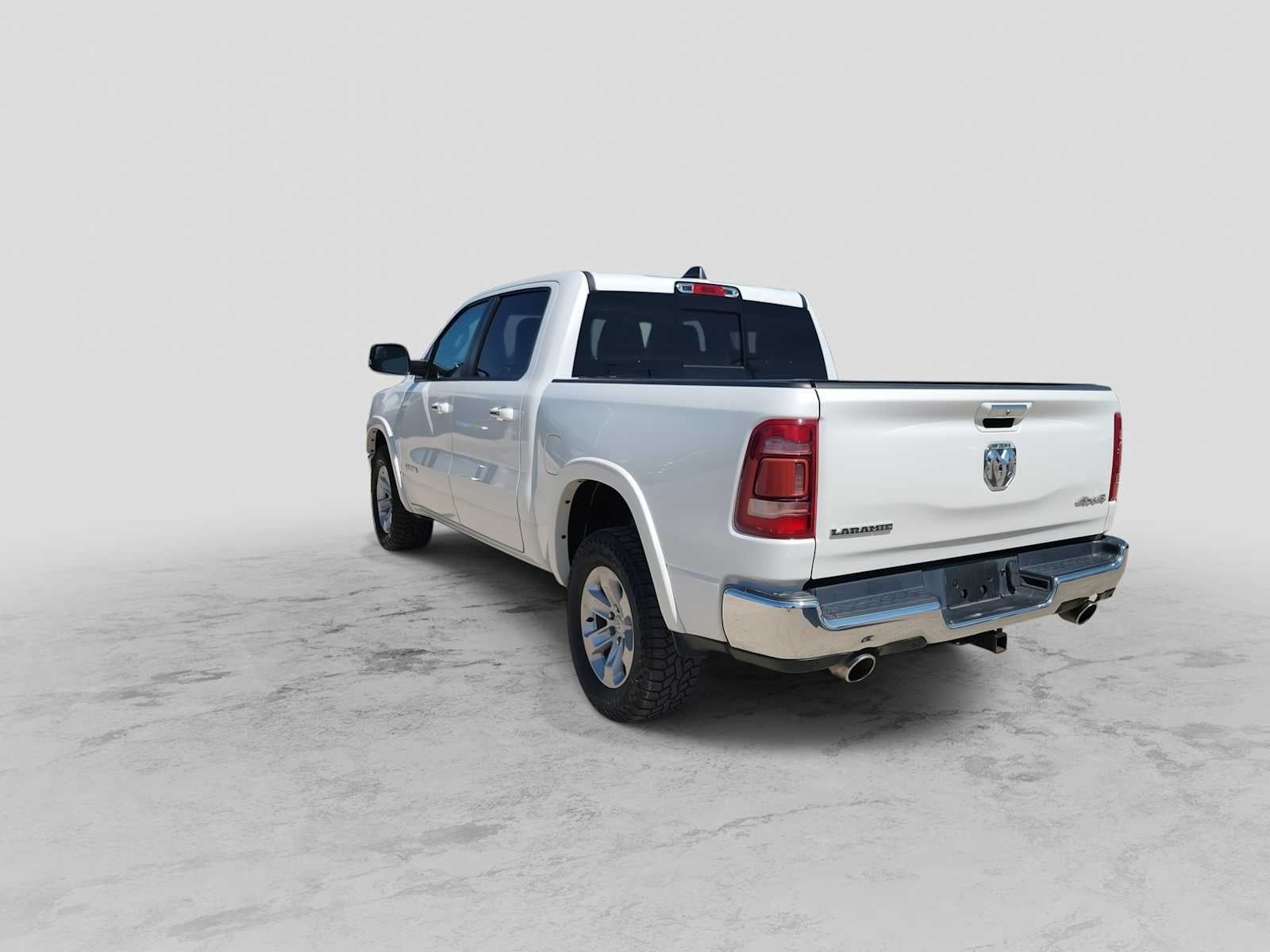2021 RAM 1500 Laramie Crew Cab 4x4 5'7' Box