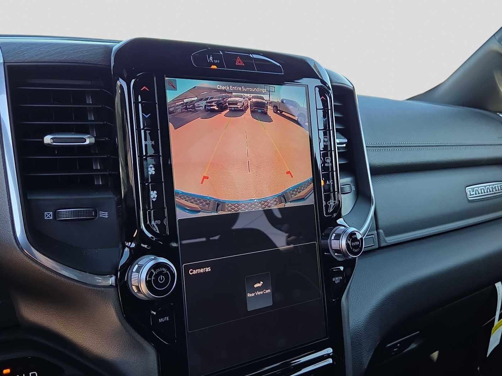 2026 RAM 1500 RAM 1500 LARAMIE CREW CAB 4X4 5'7' BOX