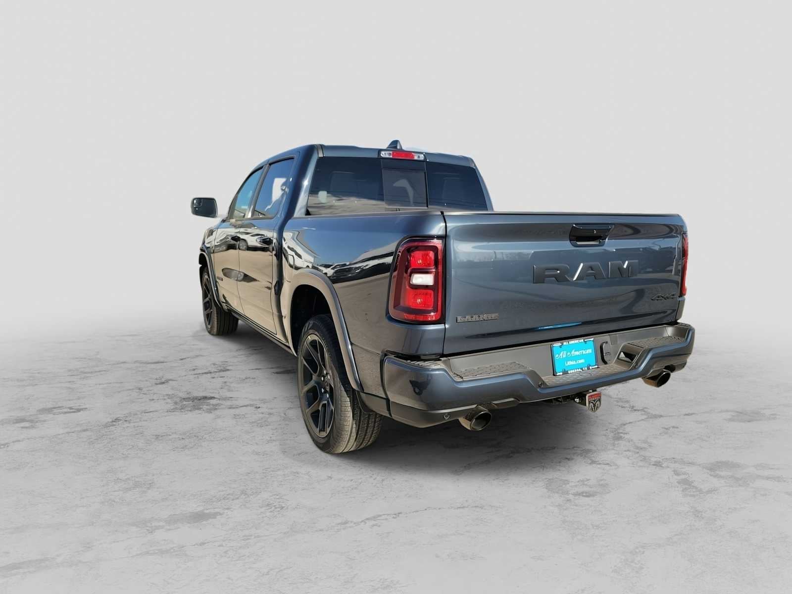 2026 RAM 1500 RAM 1500 LARAMIE CREW CAB 4X4 5'7' BOX