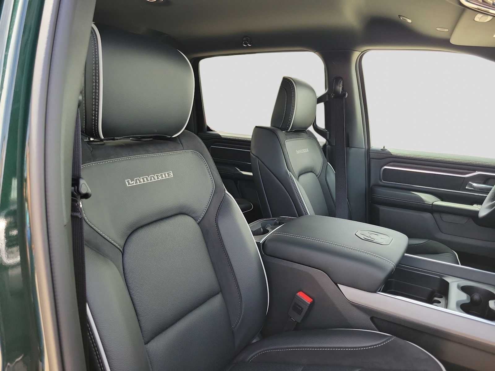 2026 RAM 1500 RAM 1500 LARAMIE CREW CAB 4X4 5'7' BOX