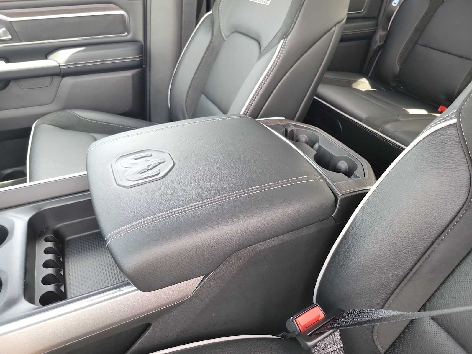 2026 RAM 1500 RAM 1500 LARAMIE CREW CAB 4X4 5'7' BOX