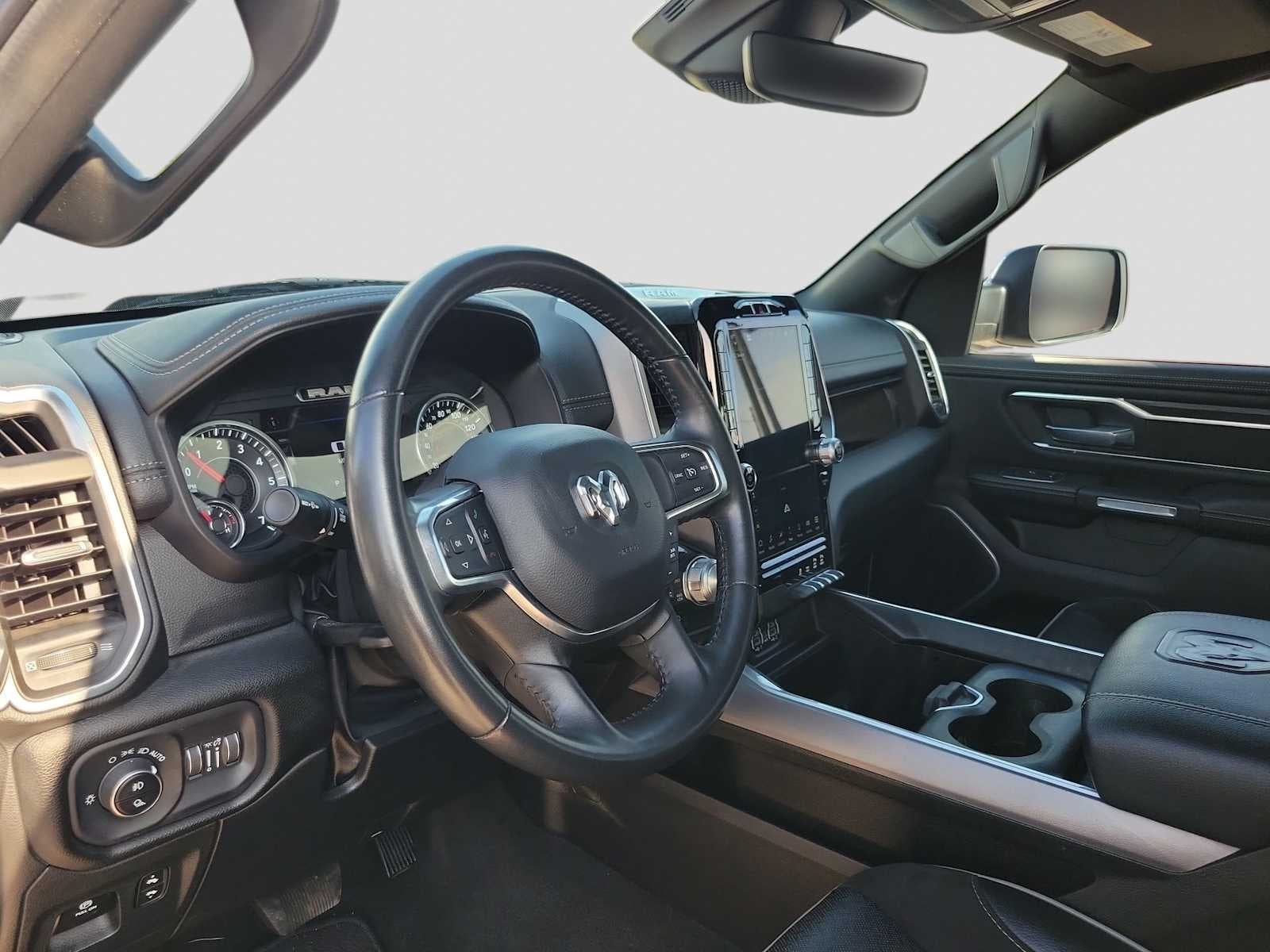 2023 RAM 1500 Laramie Crew Cab 4x4 5'7' Box