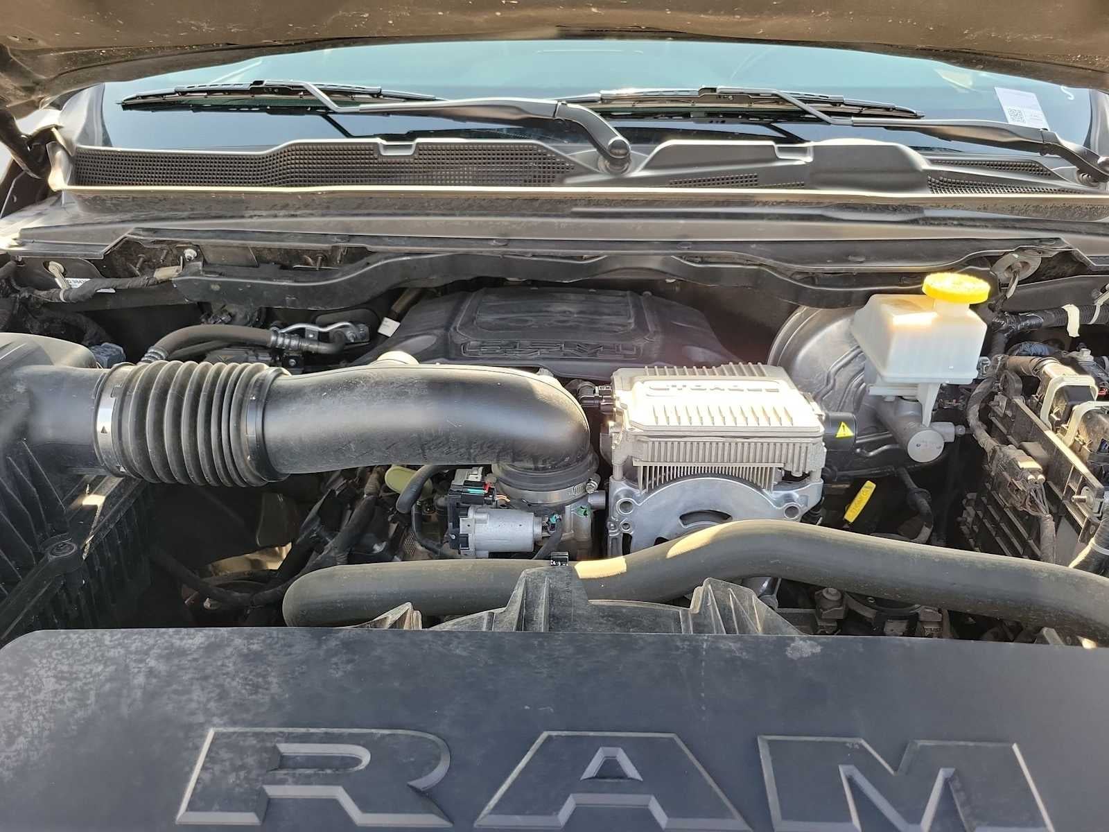 2023 RAM 1500 Laramie Crew Cab 4x4 5'7' Box