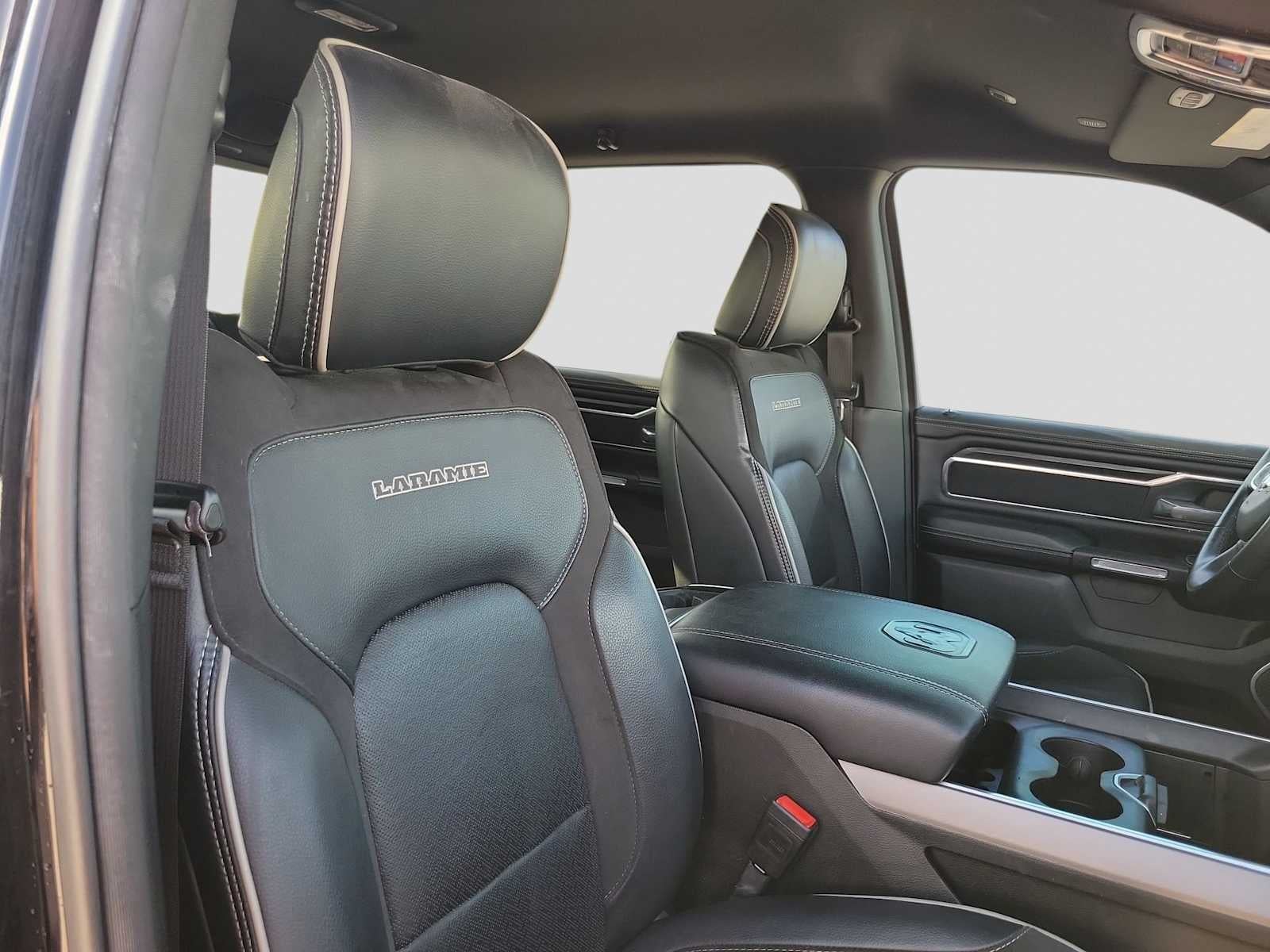 2023 RAM 1500 Laramie Crew Cab 4x4 5'7' Box