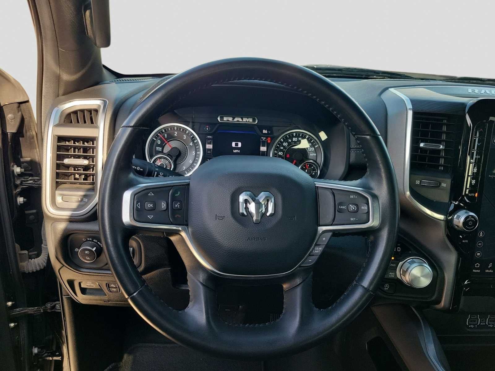 2023 RAM 1500 Laramie Crew Cab 4x4 5'7' Box