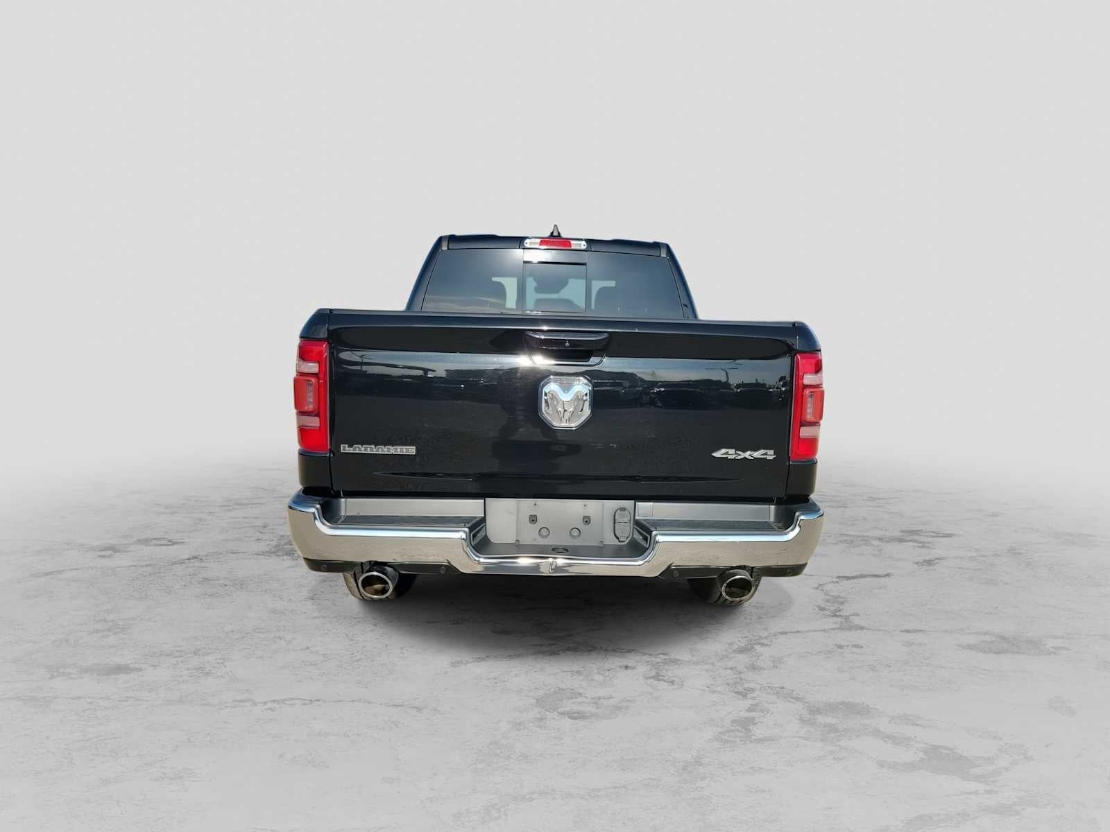 2023 RAM 1500 Laramie Crew Cab 4x4 5'7' Box