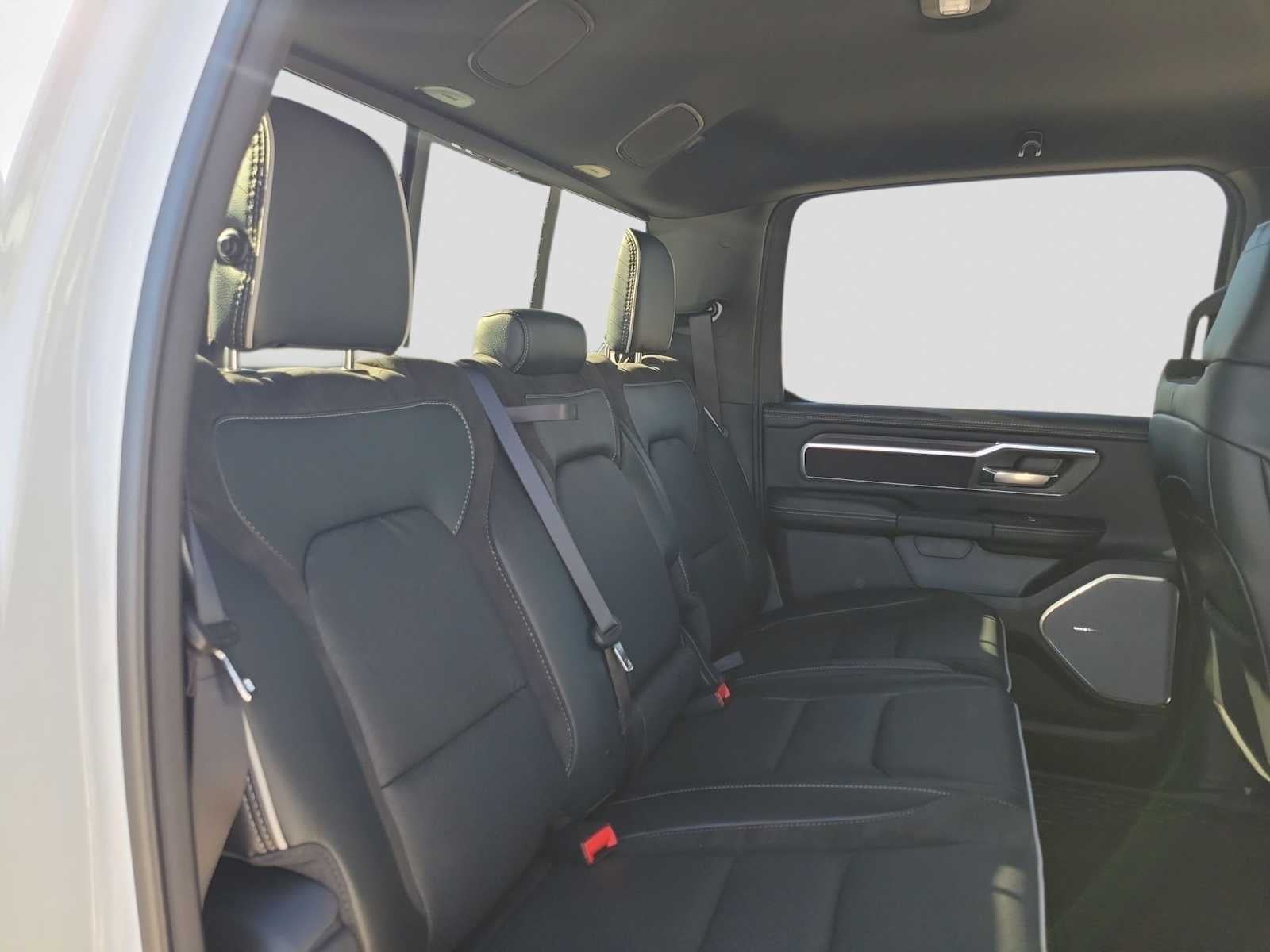 2026 RAM 1500 RAM 1500 LARAMIE CREW CAB 4X4 5'7' BOX