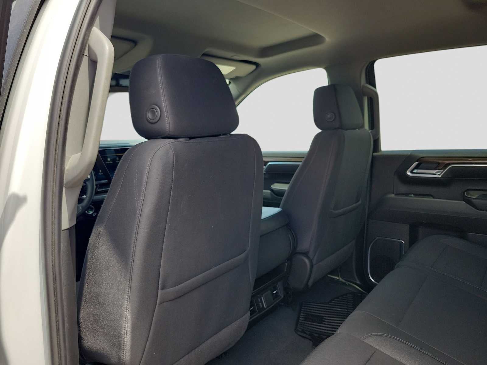 2025 Chevrolet Silverado 1500 2WD Crew Cab Short Bed LT