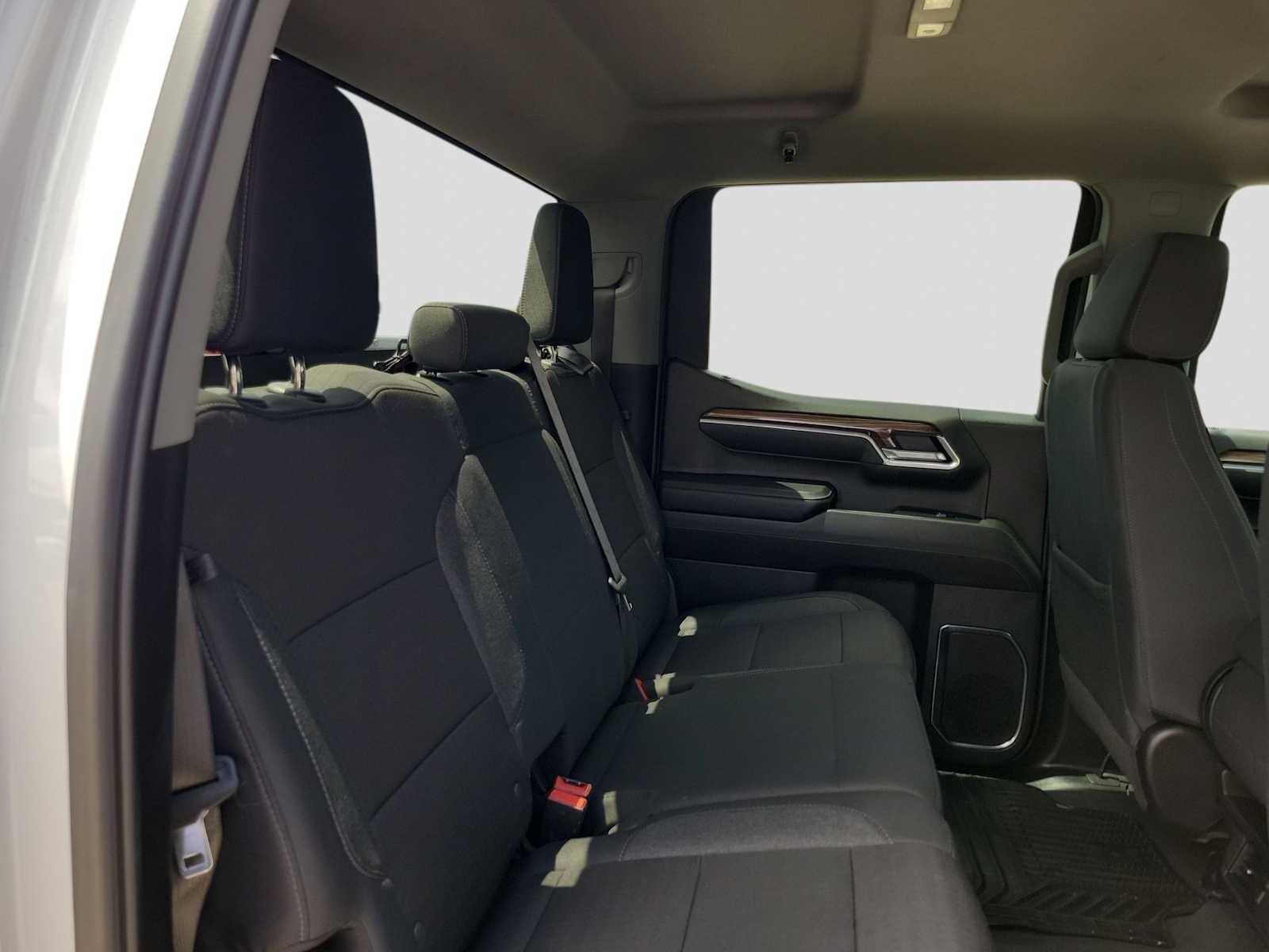 2025 Chevrolet Silverado 1500 2WD Crew Cab Short Bed LT