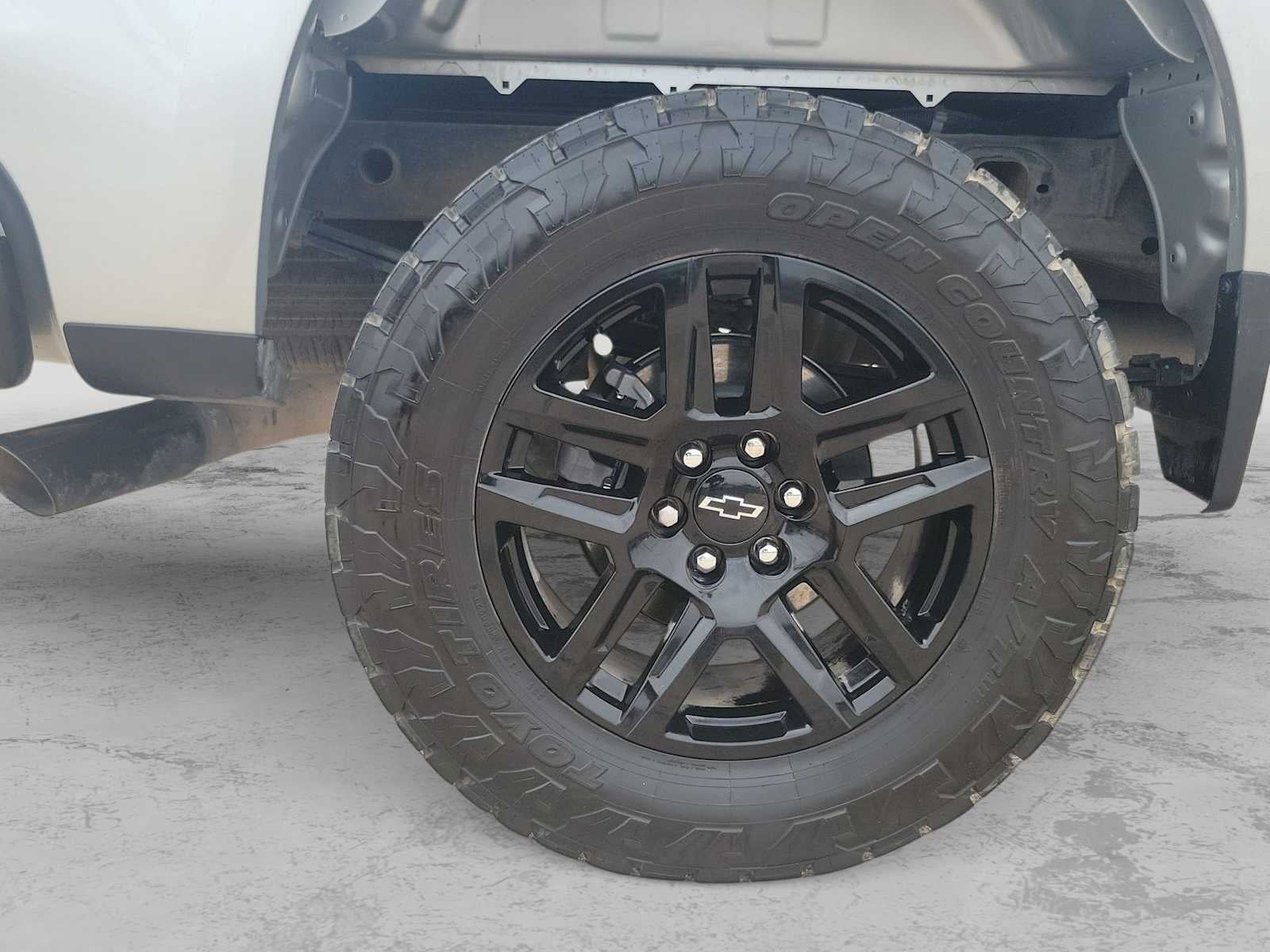 2022 Chevrolet Silverado 1500 LTD 4WD Double Cab Standard Bed Custom