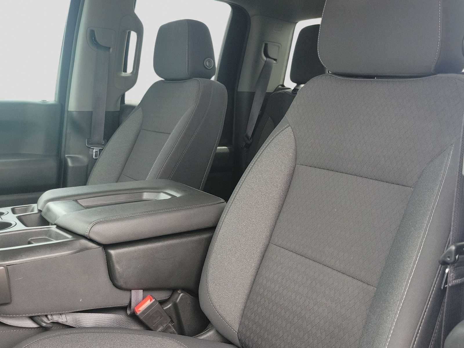 2022 Chevrolet Silverado 1500 LTD 4WD Double Cab Standard Bed Custom