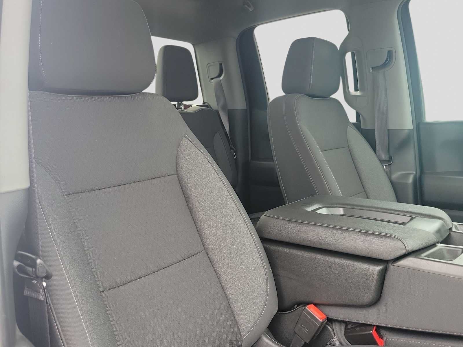 2022 Chevrolet Silverado 1500 LTD 4WD Double Cab Standard Bed Custom