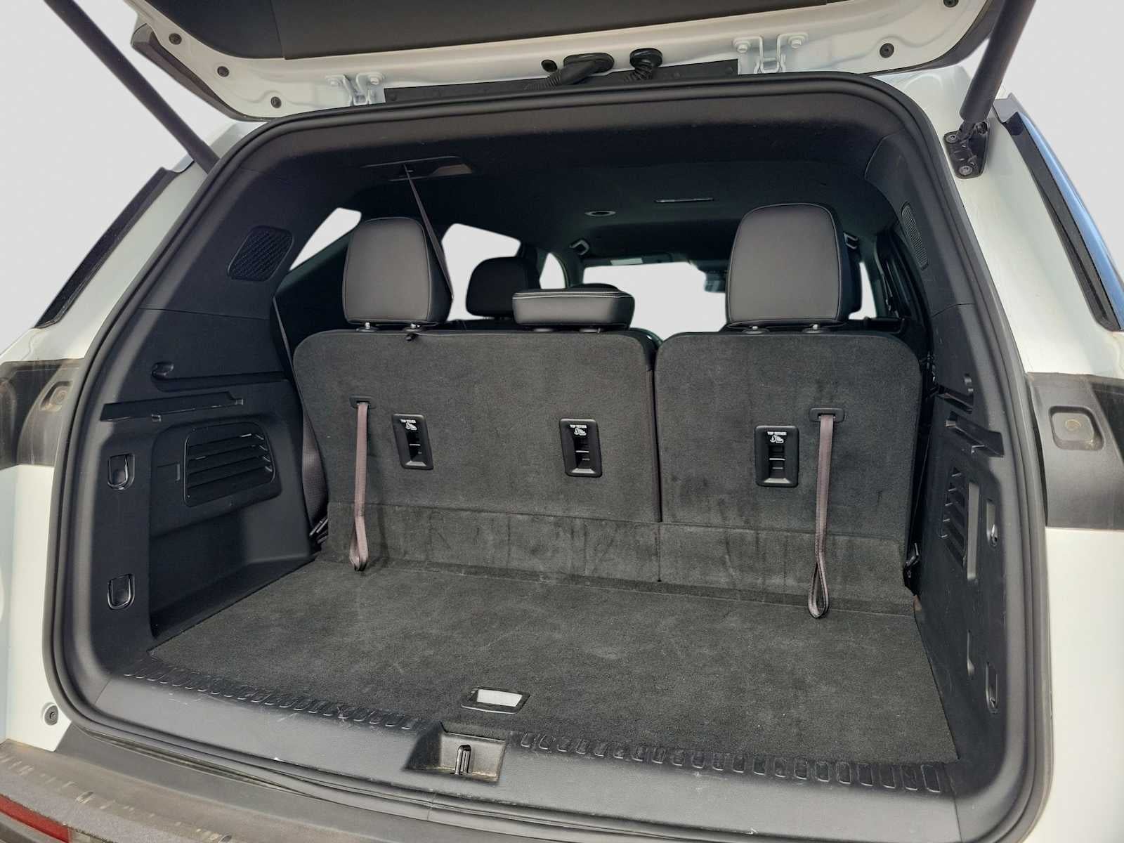 2025 Chevrolet Traverse FWD LT