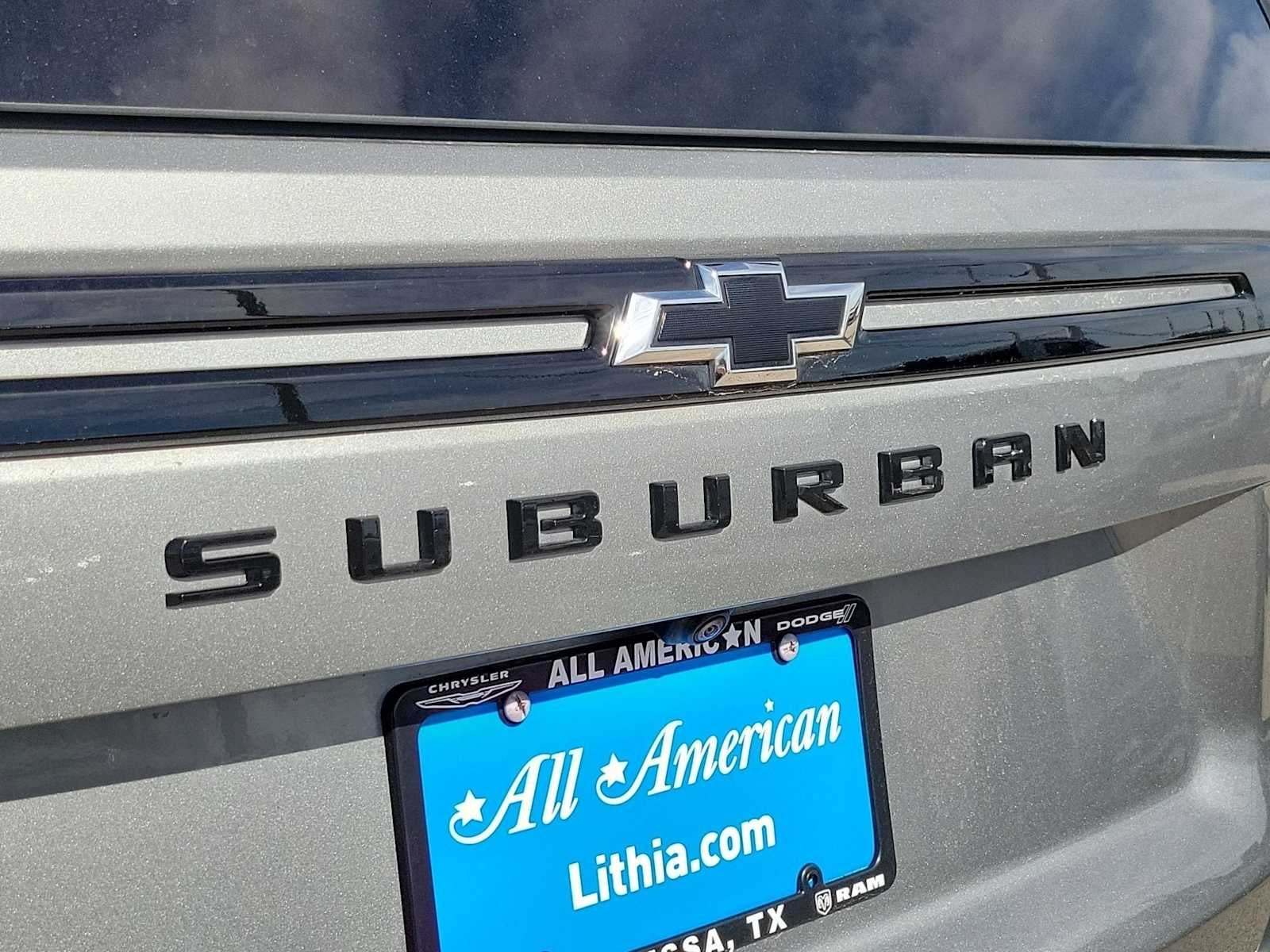 2023 Chevrolet Suburban 4WD RST