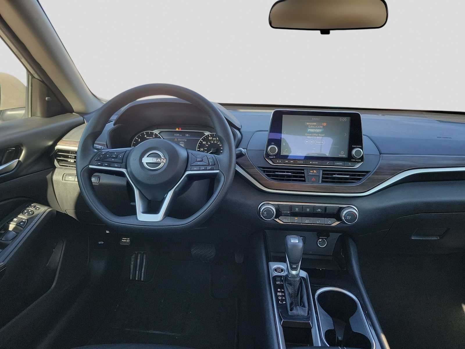 2024 Nissan Altima SV FWD