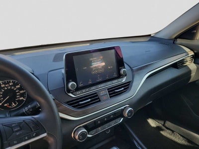 2024 Nissan Altima SV FWD