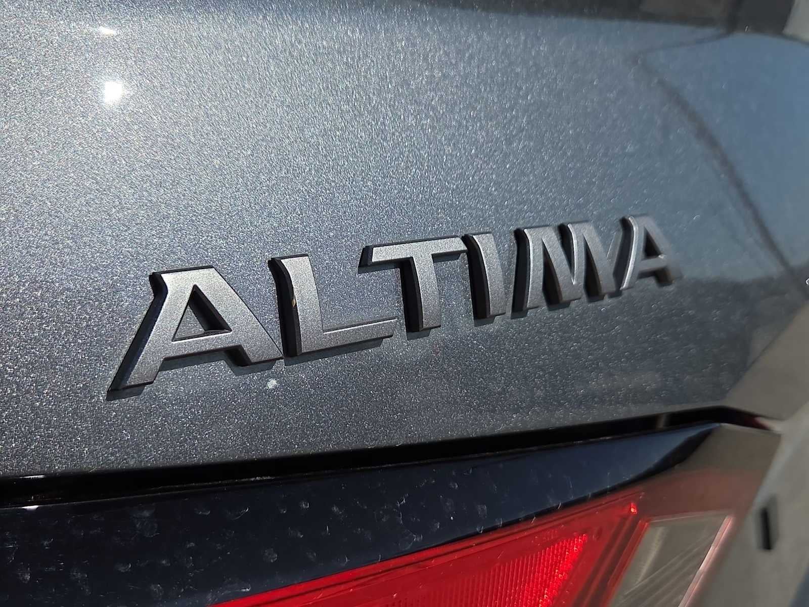 2025 Nissan Altima SV