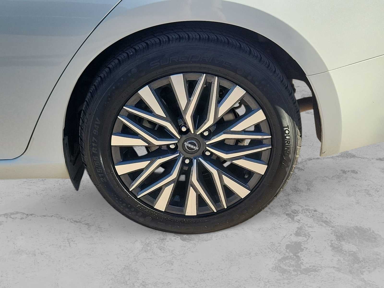 2024 Nissan Altima SV FWD