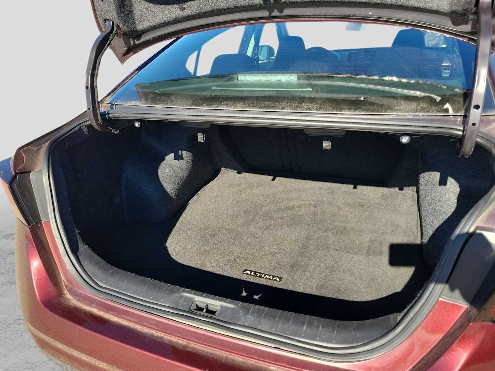 2024 Nissan Altima SV FWD