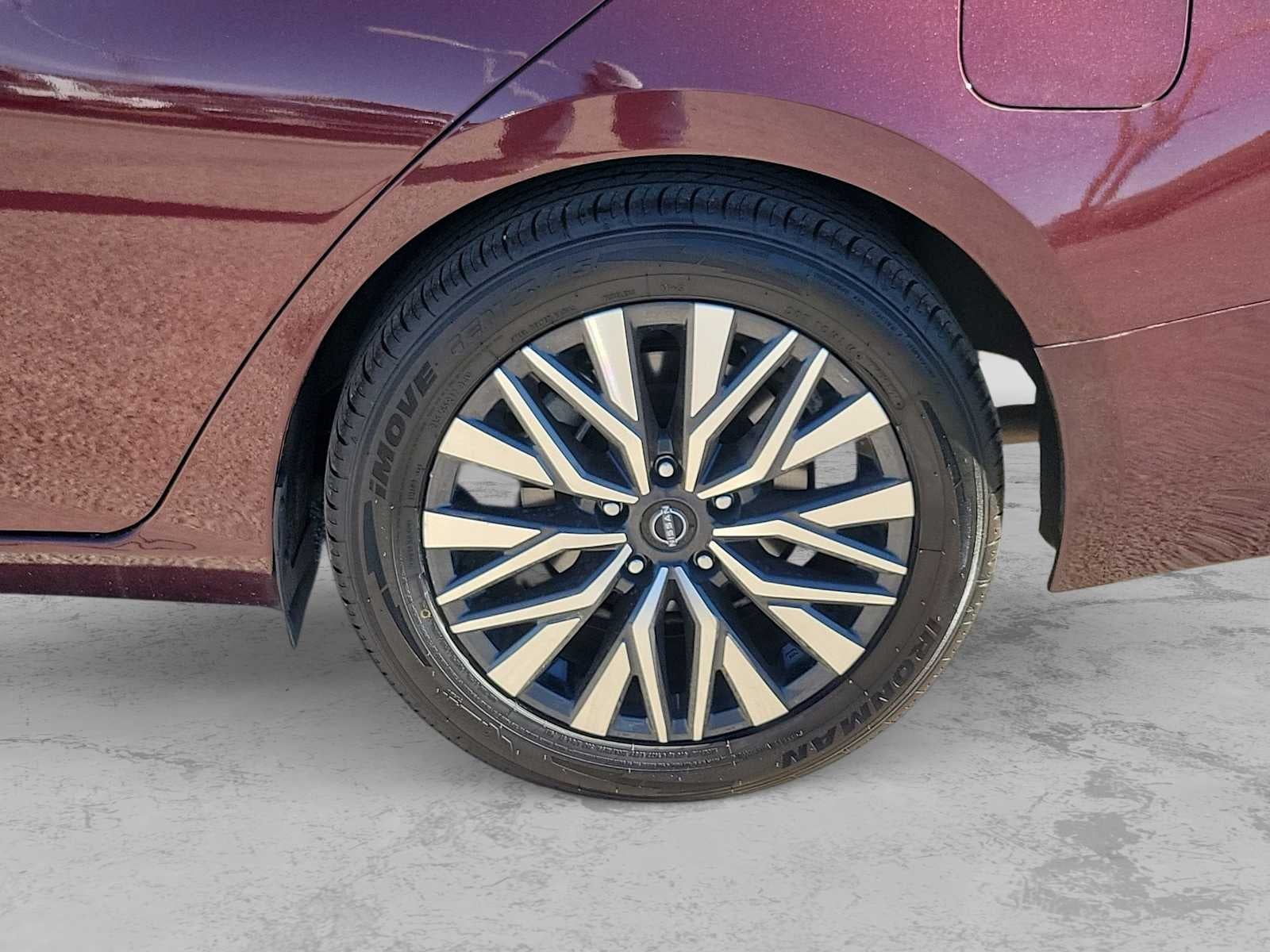 2024 Nissan Altima SV FWD