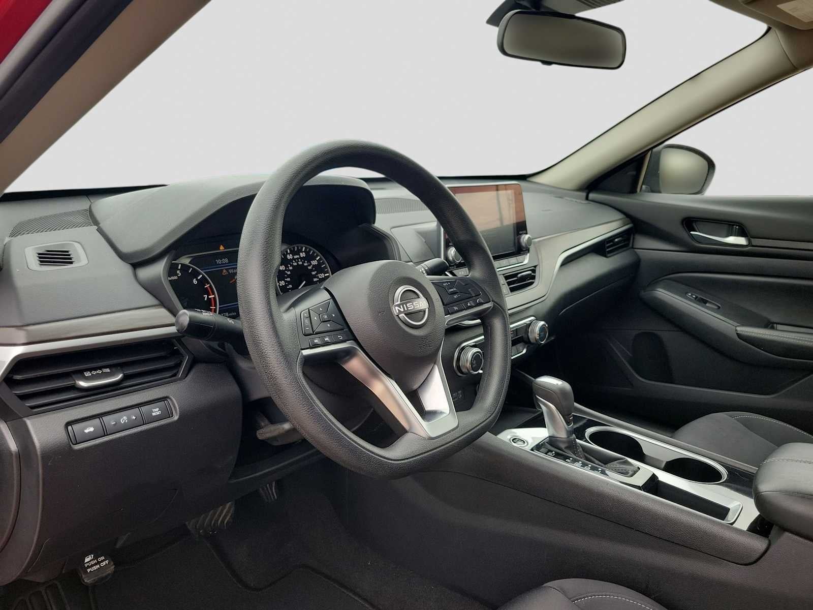 2024 Nissan Altima SV FWD