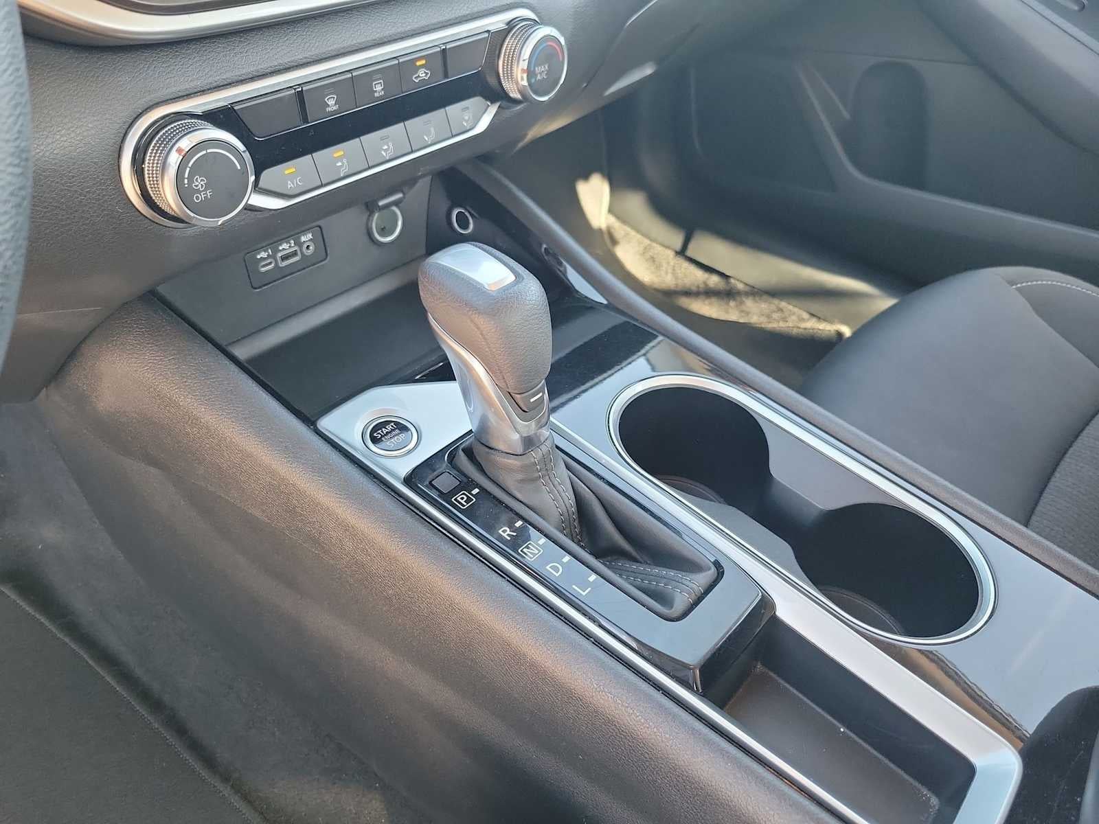 2024 Nissan Altima SV FWD